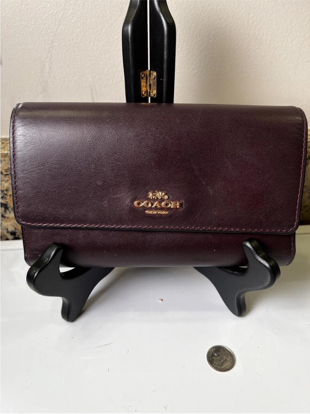 Coach Continental Wallet with Gold Logo Shoulder Bag or Crossbody Chain 7x9”